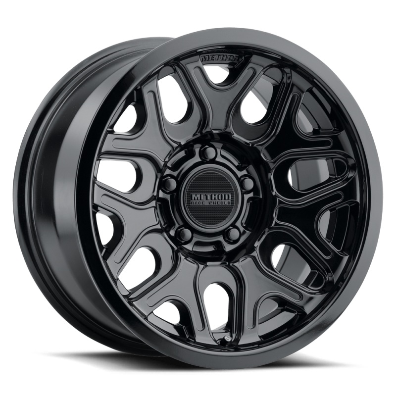 Method MR322 18x9 / +18mm Offset / 6x135 BP / 87mm CB / 5.68in BS Gloss Black Wheel